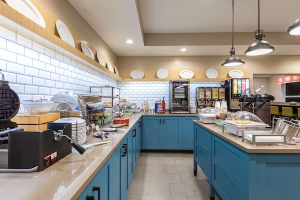 Free buffet breakfast