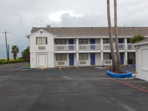 Exterior - Motel 6 Portland, TX (Portland)