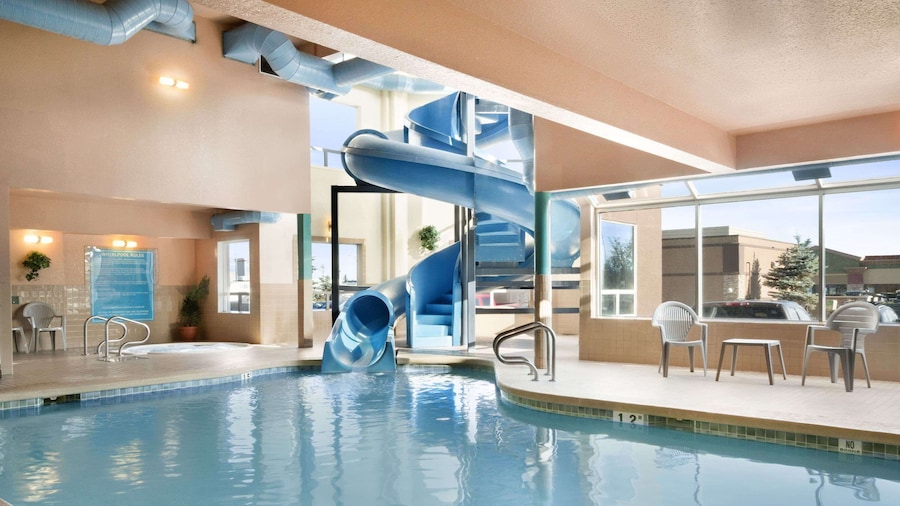 Days Inn by Wyndham Calgary Airport