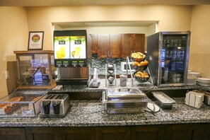Dining - Days Inn by Wyndham Calgary Airport (Calgary)