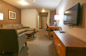 36-inch flat-screen TV with cable channels, TV - Prairie Crest Calgary Airport (Calgary)