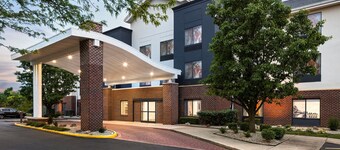 페어필드 인 앤드 스위트 콜럼버스 이스트