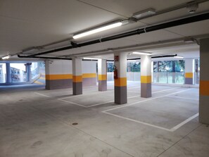 Self-parking (surcharge) 10 per day