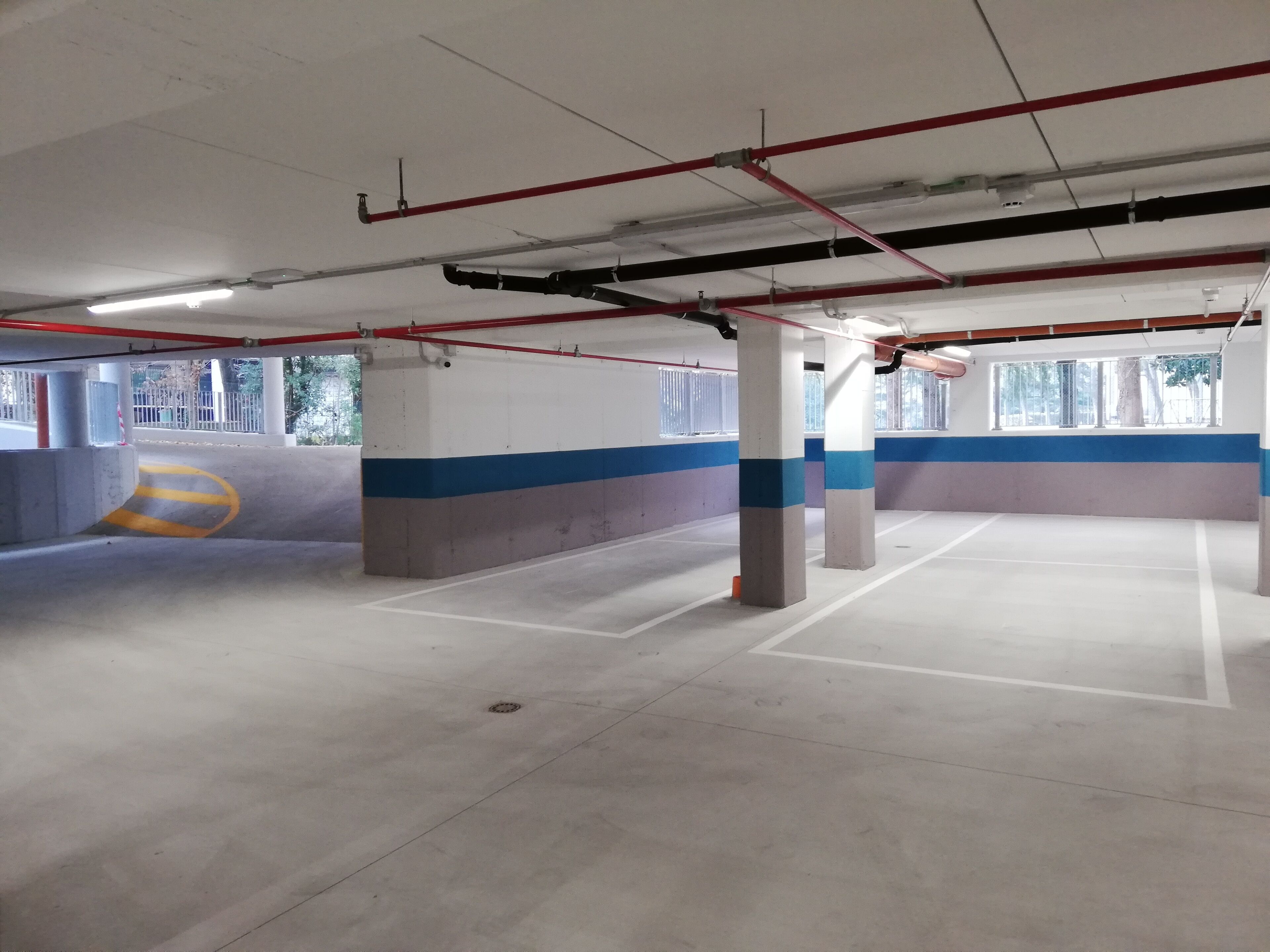 Self-parking (surcharge)