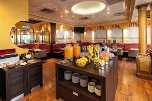 Daily buffet breakfast (EUR 8 per person)