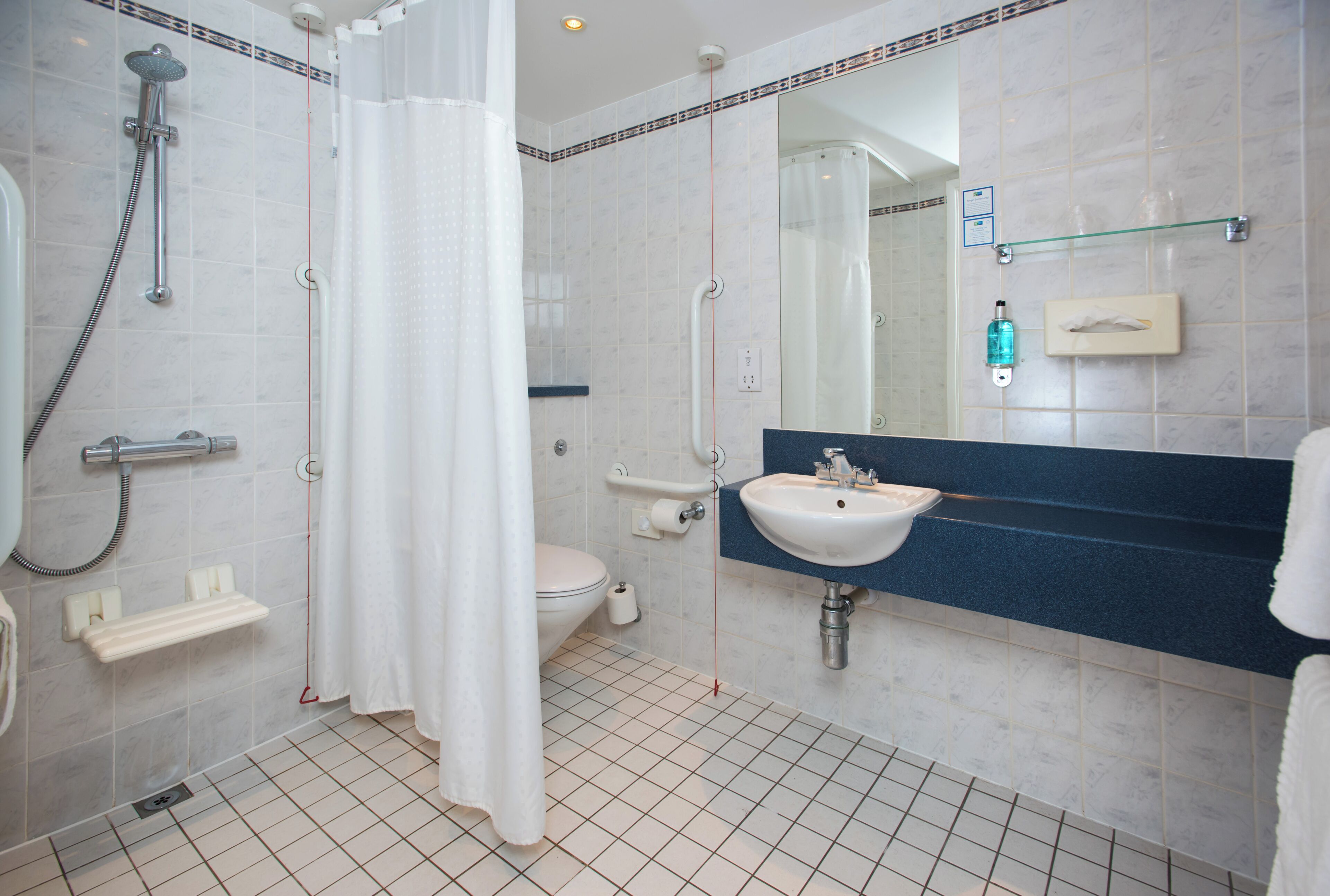Photo - Holiday Inn Express Lichfield by IHG