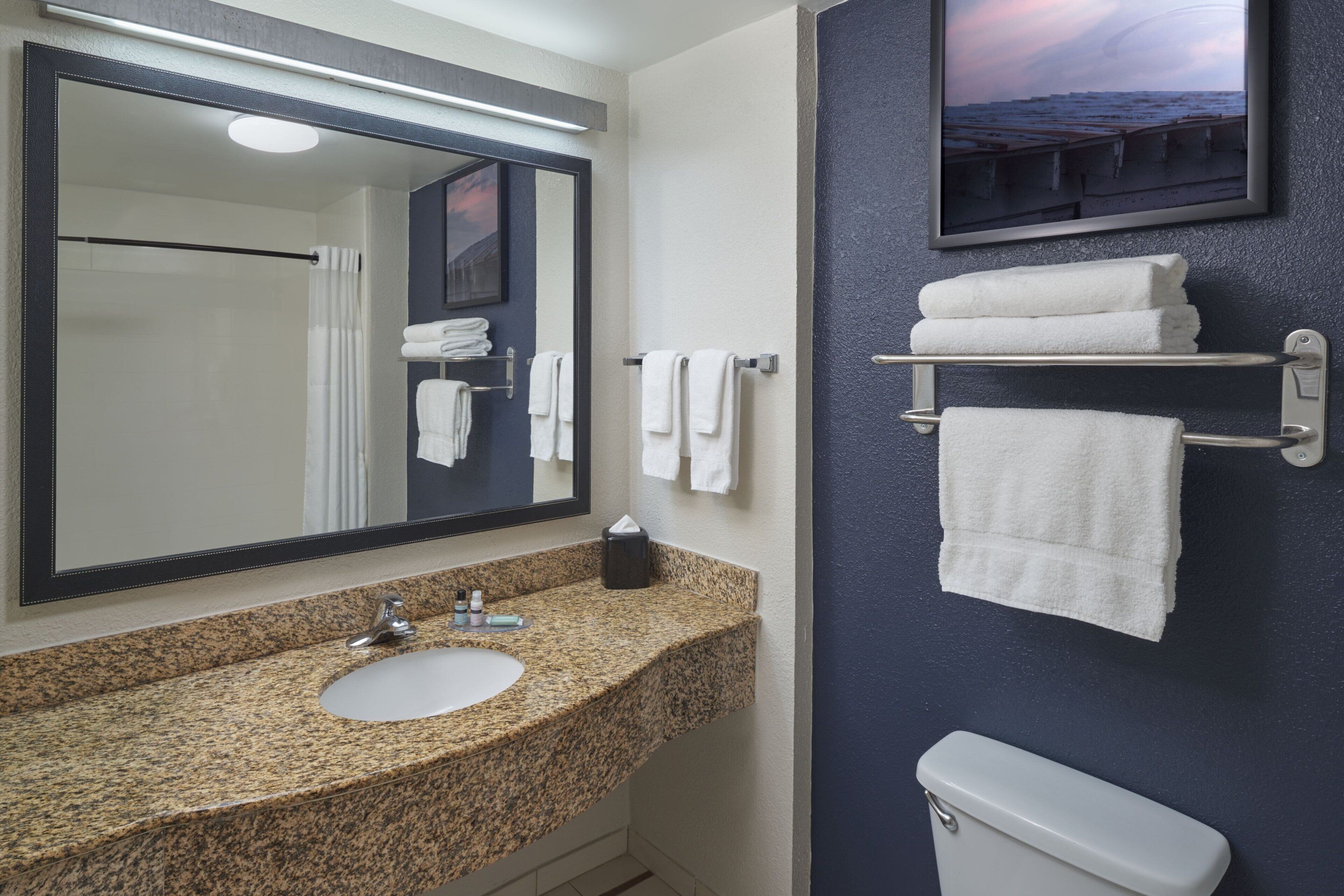 Photo - Fairfield Inn & Suites by Marriott Orlando International Drive/Convention Center