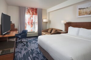 Premium bedding, pillowtop beds, in-room safe, desk - Fairfield Inn & Suites Orlando Int'l Drive/Convention Center (Orlando)