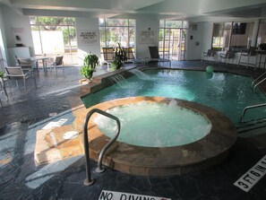 Indoor pool - Best Western Premier Houston Downtown/Convention Center Hotel (Houston)