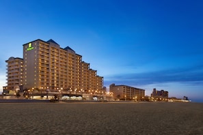 Exterior - Holiday Inn & Suites Ocean City by IHG (Ocean City)