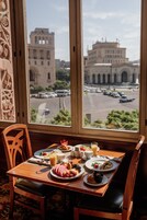 Daily full breakfast for a fee