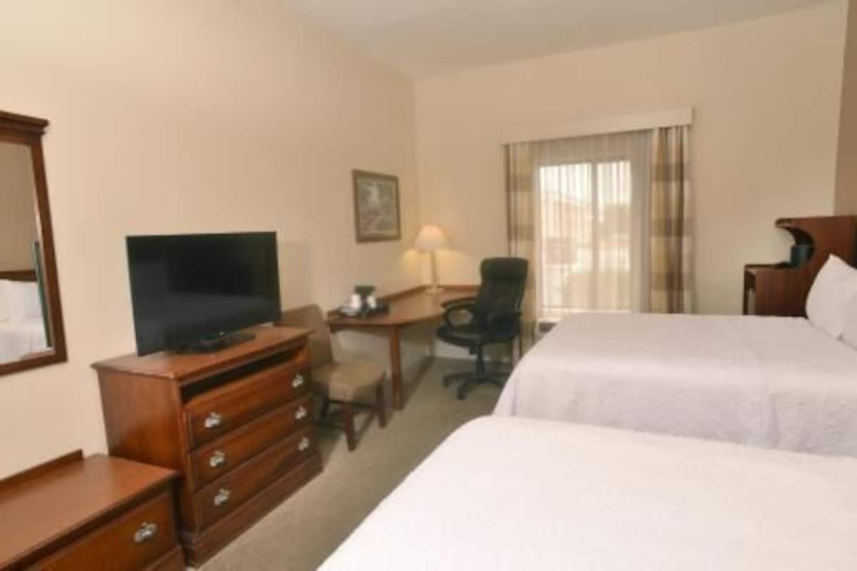 In-room safe, blackout curtains, free cots/infant beds, rollaway beds