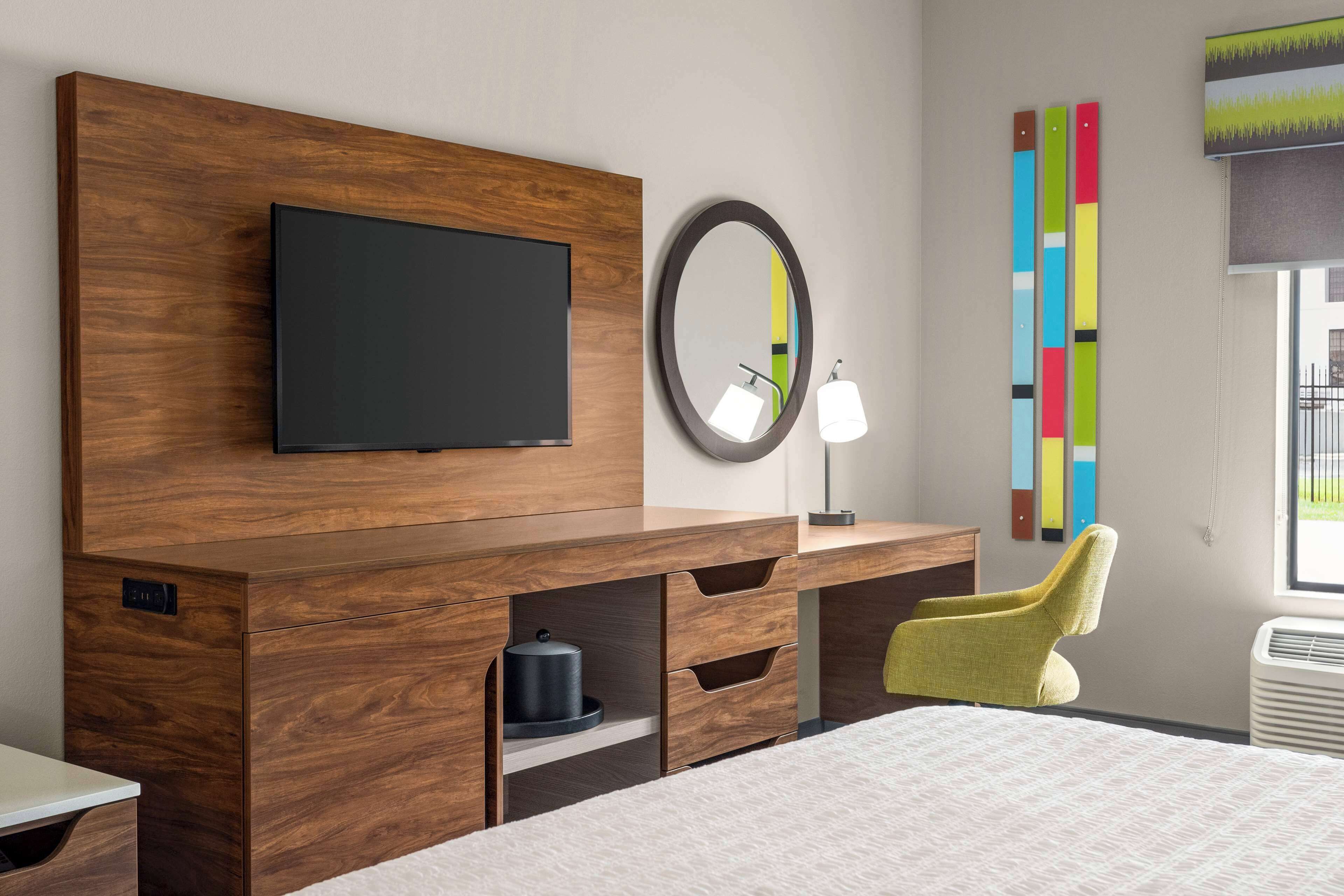 room, 1 king bed with sofa bed, non smoking | in-room safe, blackout curtains, free cots/infant beds, rollaway beds