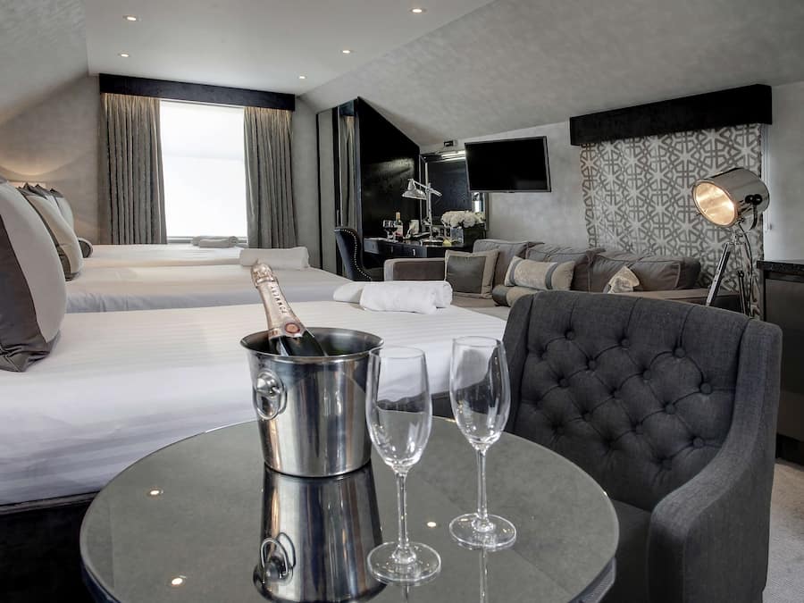 Standaard studio, Meerdere bedden, niet-roken, kitchenette | Een kluis op de kamer, een bureau, een laptopwerkplek