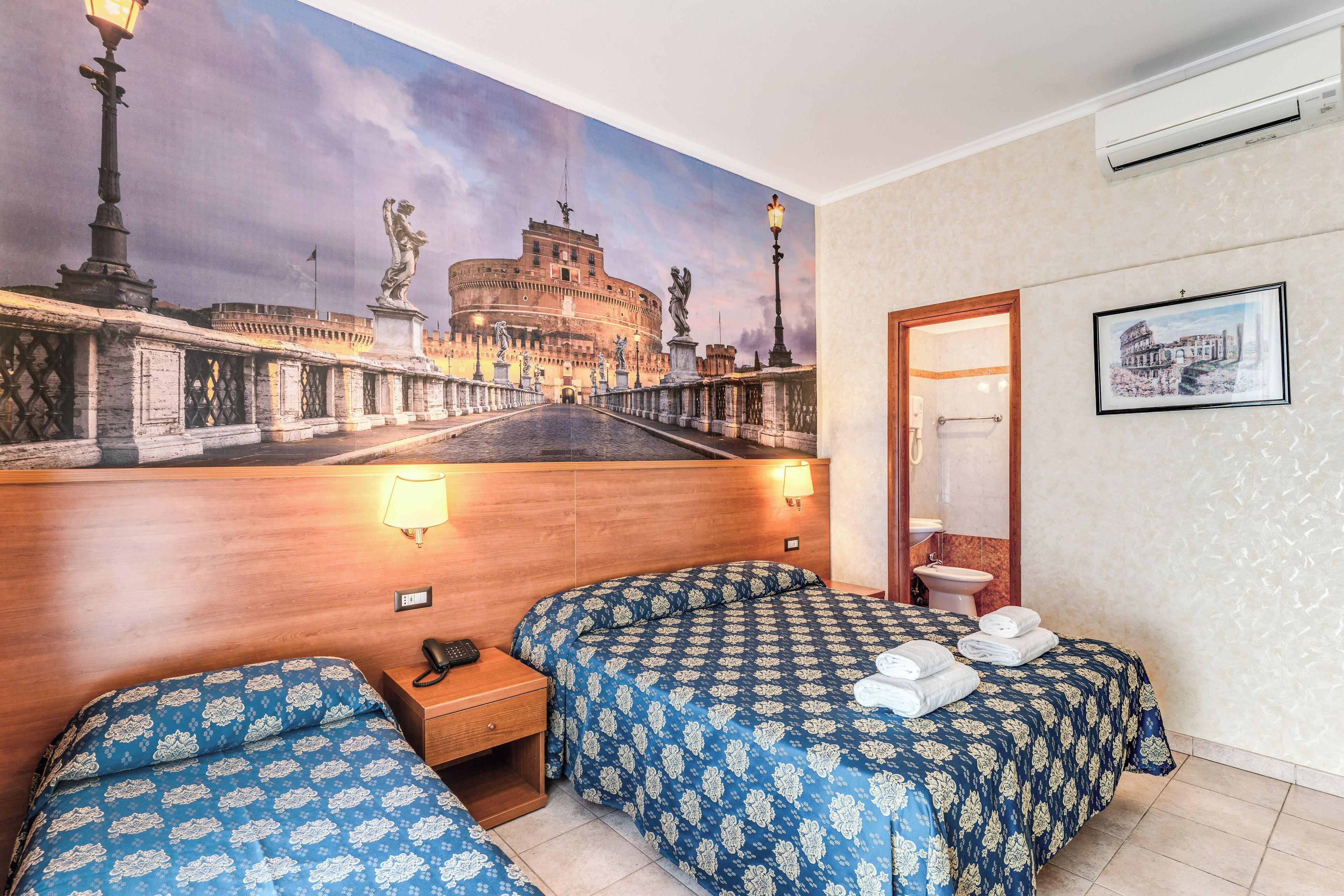 triple room | minibar, in-room safe, desk, soundproofing