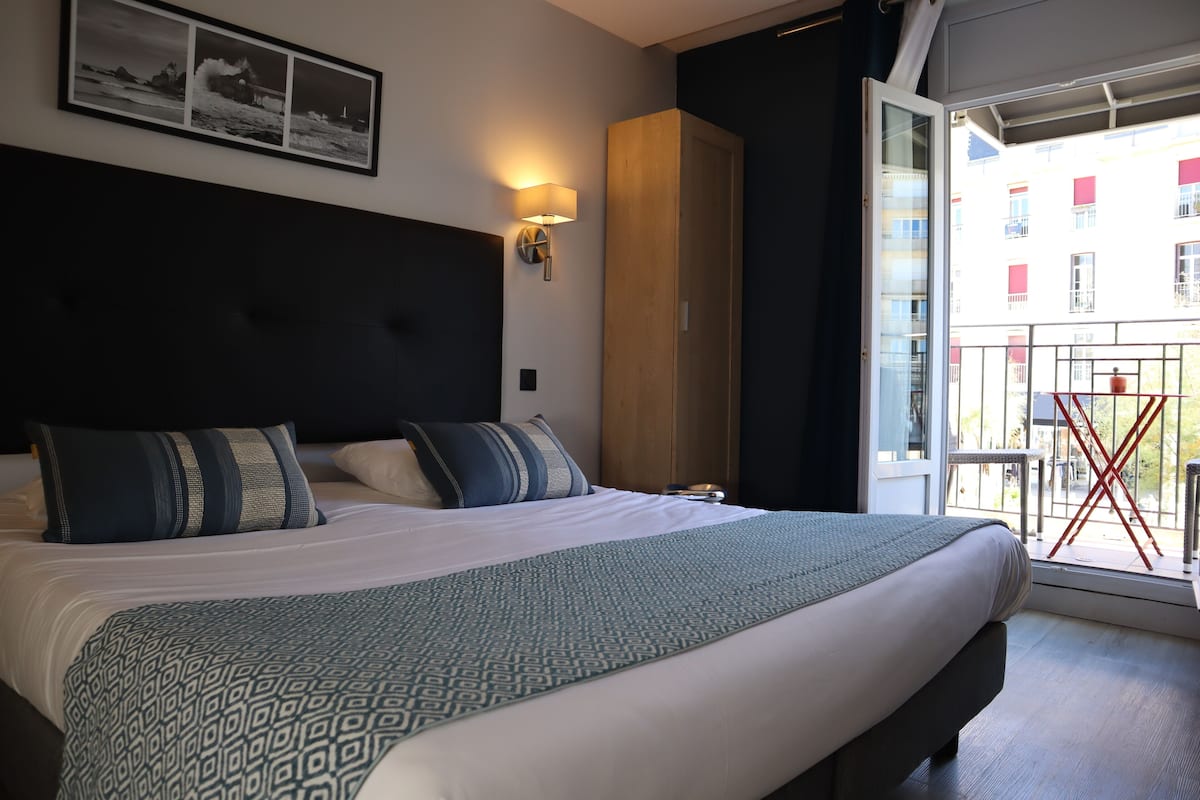 Chambre Double, vue mer | 1 chambre, literie de qualité supérieure, minibar