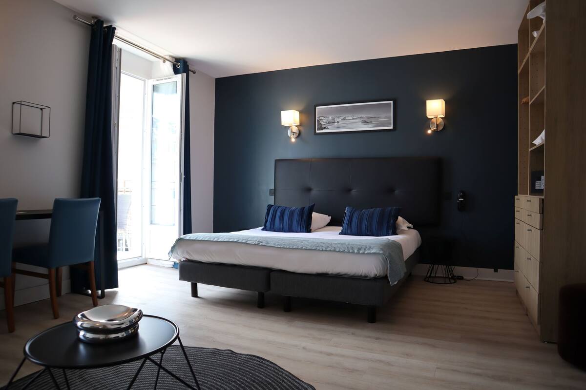 1 Schlafzimmer, hochwertige Bettwaren, Minibar, Zimmersafe