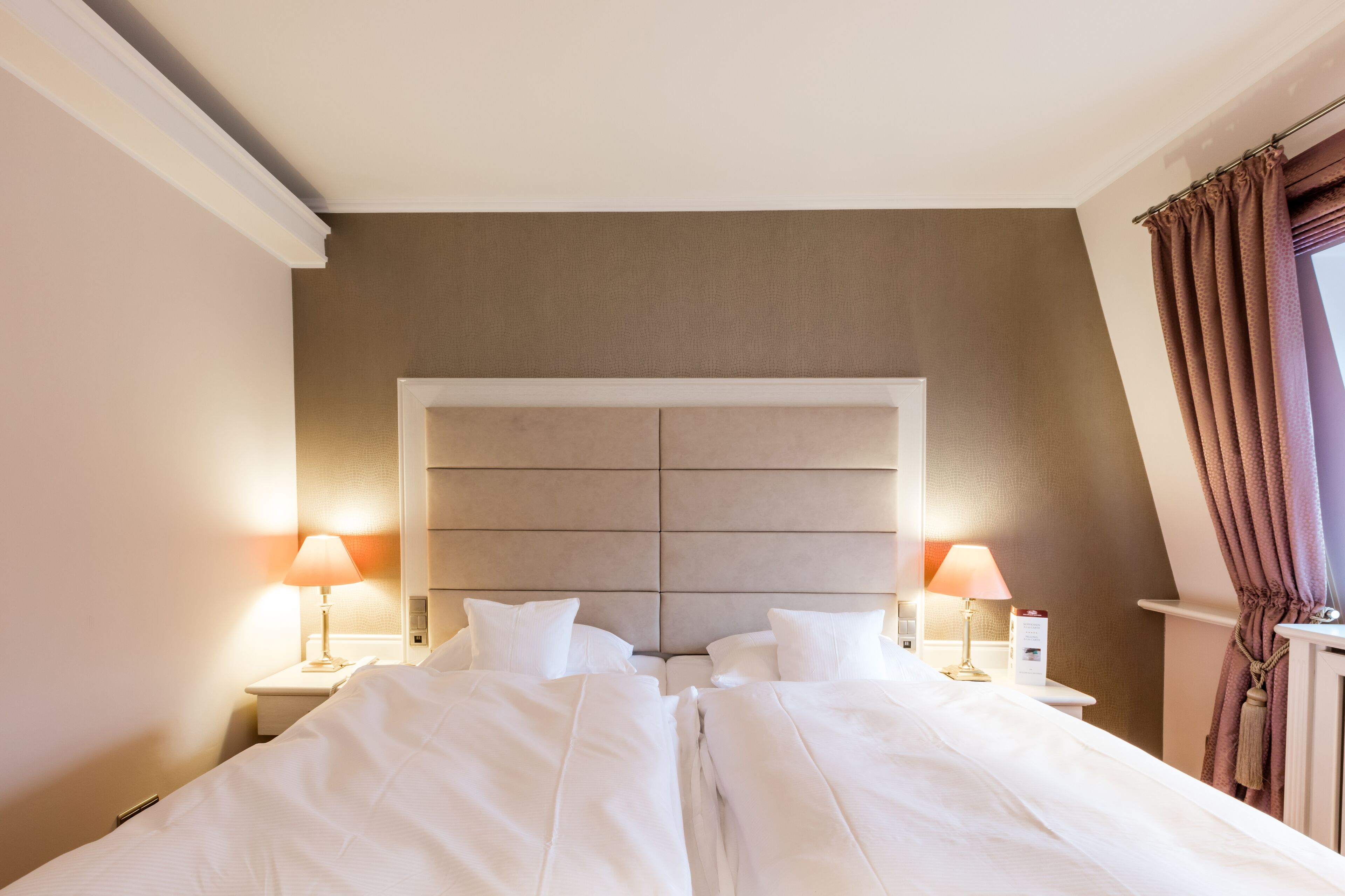 premium double room, 1 king bed | 1 bedroom, hypo-allergenic bedding, minibar, in-room safe