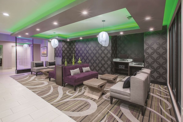 Lobby - La Quinta Inn & Suites by Wyndham NW Tucson Marana (Tucson)