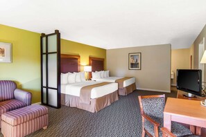 Suite, 2 Queen Beds, Non Smoking - Quality Inn & Suites at Coos Bay (North Bend)