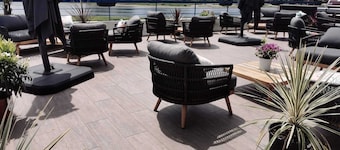 Mercure Nevers Pont de Loire