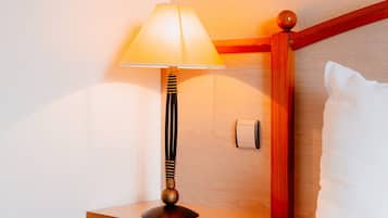 Minibar, bureau, chambres insonorisées, fer et planche à repasser