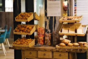 Daily buffet breakfast (EUR 20 per person)