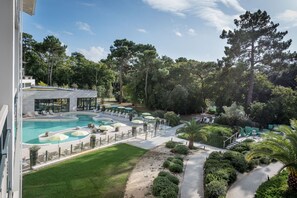 Indoor pool, outdoor pool