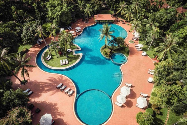 Outdoor pool, open 7:00 AM to 8:00 PM, free cabanas, pool umbrellas