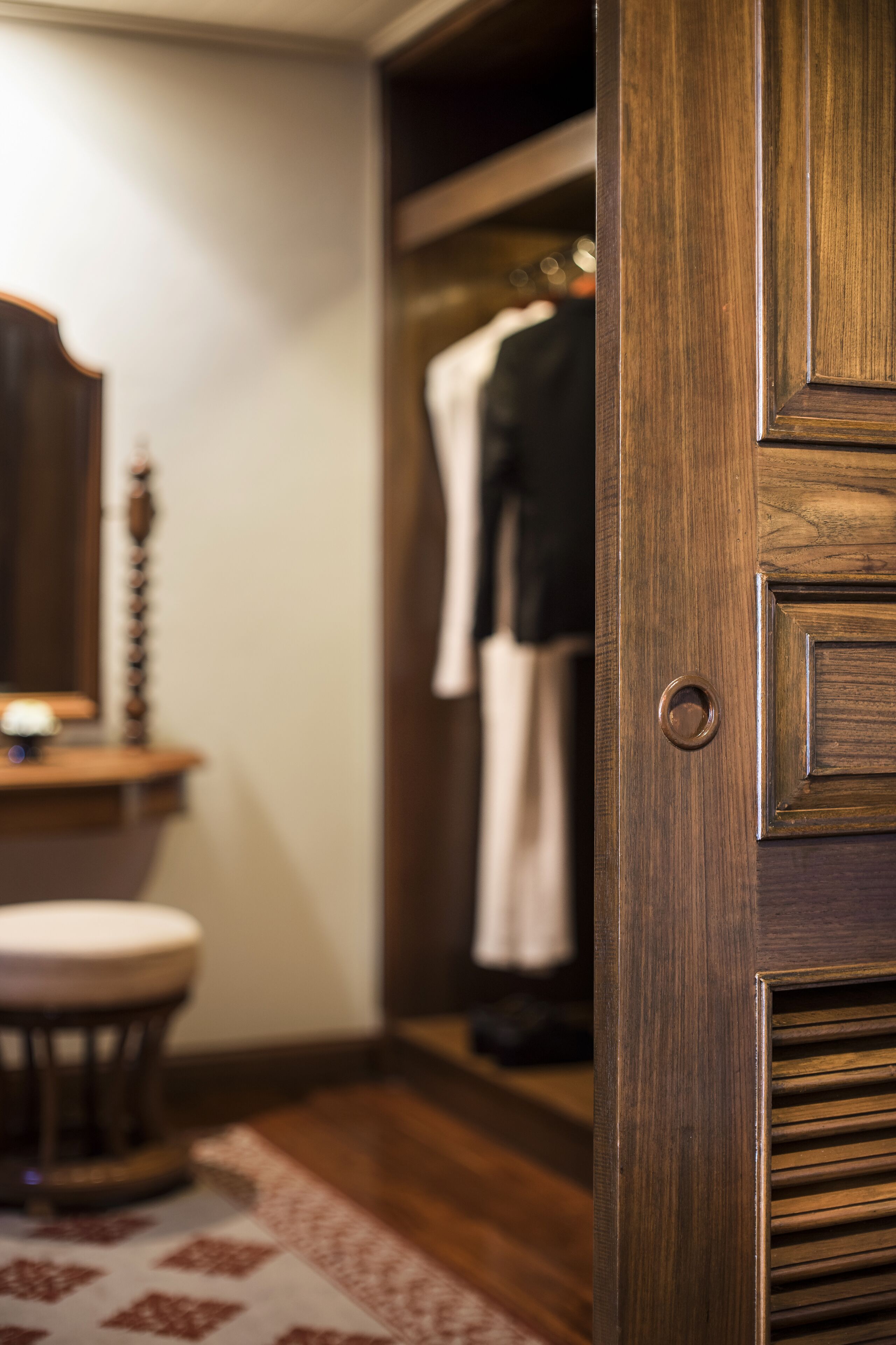 1 bedroom, hypo-allergenic bedding, down duvets, minibar