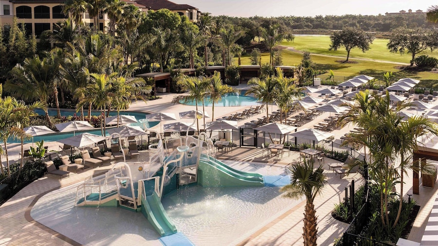 The Ritz-Carlton Naples, Tiburón