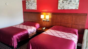 Työpöytä, kannettavalle tietokoneelle sopiva työtila, ilmainen Wi-Fi