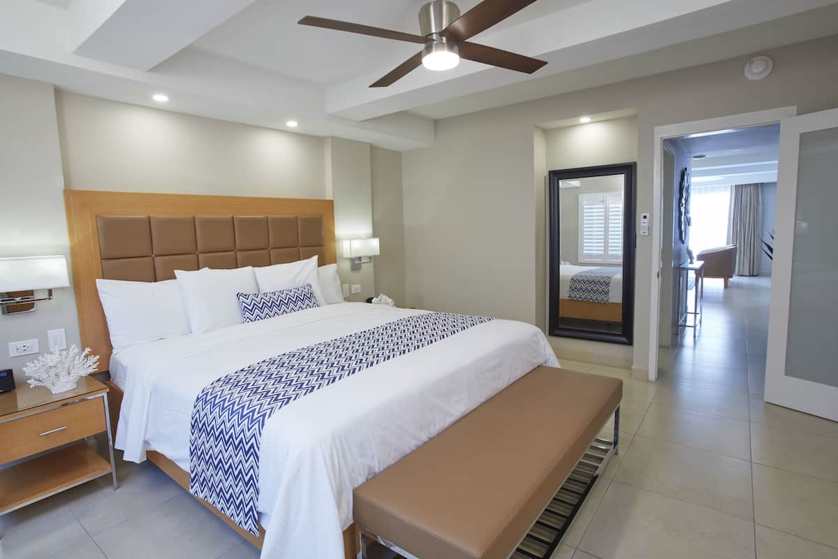 Suite, 1 chambre | Salle de bain