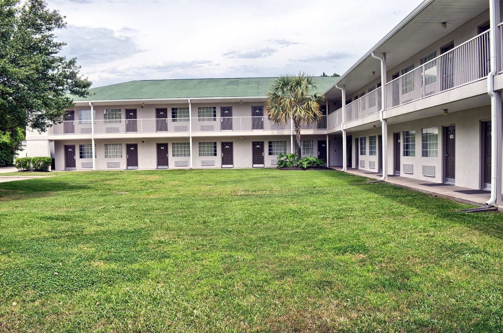 숙박 시설 구내