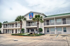 ด้านหน้าที่พัก