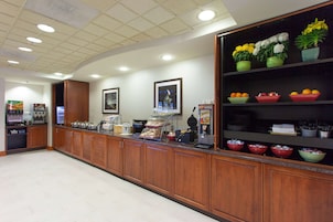 Desayuno continental incluido todos los días 