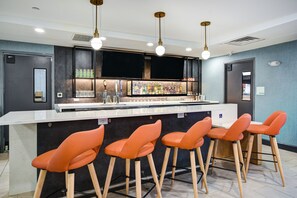 Bar (on property) - Holiday Inn Allentown-Bethlehem by IHG (Allentown)