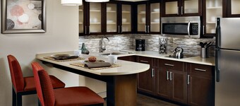 底特律尤蒂卡IHG 旗下酒店Staybridge Suites