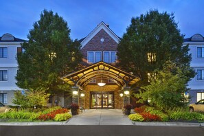 Exterior - Staybridge Suites Detroit-Utica by IHG (Utica)