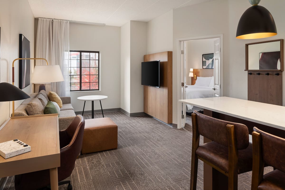 Suite, 1 Bedroom, Kitchen | Pillow-top beds, in-room safe, individually decorated