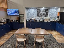 Free daily full breakfast