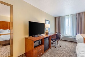 Standardzimmer, 2 Queen-Betten, Nichtraucher | 1 Schlafzimmer, Schreibtisch, laptopgeeigneter Arbeitsplatz