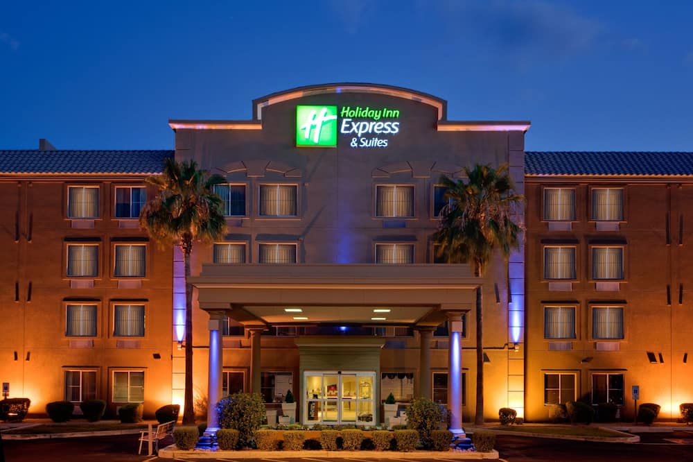 Holiday Inn Express Hotel & Suites PEORIA NORTH - GLENDALE by IHG