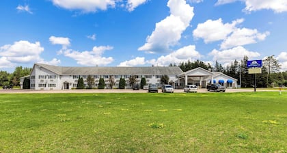 Americas Best Value Inn Tahquamenon Country