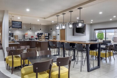 Best Western Plus Denton Inn & Suites