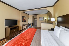 書桌、熨斗/熨衣板、無線上網、床單