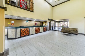 Lobby - Quality Inn & Suites Lubbock South (Lubbock)