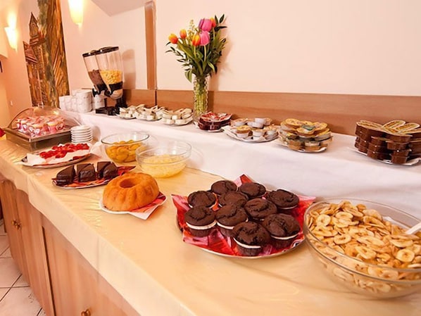 Buffet - Hotel Residence Select (Prague)