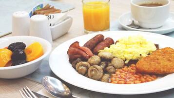 Free daily buffet breakfast