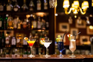 Serves lunch, dinner, and happy hour - AX The Victoria Hotel (Sliema)